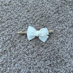 Elegant White Bow Hairband for Kids